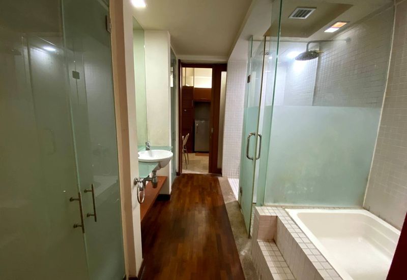 10 Semantan Suites (Sematan Avenue)