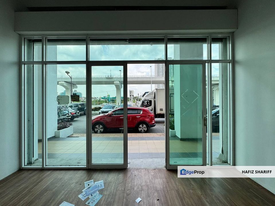 Facing Main Road Ground Floor Shop Lot 10 Boulevard Petaling Jaya ...