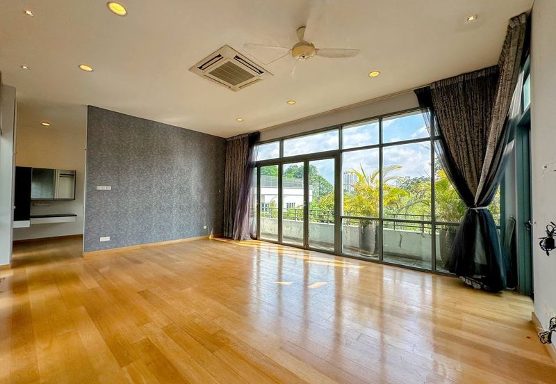 The Residence, Mont Kiara