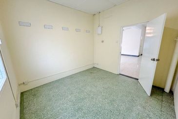 Gated & Guarded 2 Storey Bungalow Section 17 PJ Petaling Jaya Newly Refurbished