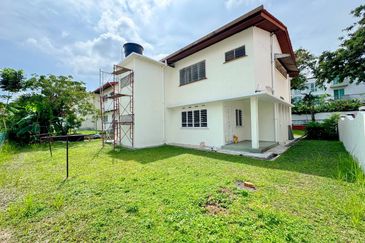 Gated & Guarded 2 Storey Bungalow Section 17 PJ Petaling Jaya Newly Refurbished
