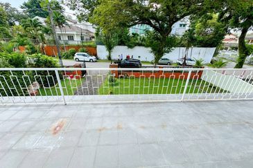 Gated & Guarded 2 Storey Bungalow Section 17 PJ Petaling Jaya Newly Refurbished