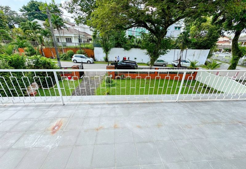 Gated & Guarded 2 Storey Bungalow Section 17 PJ Petaling Jaya Newly Refurbished