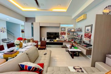 Rafflesia @ The Hill