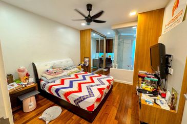 Rafflesia @ The Hill