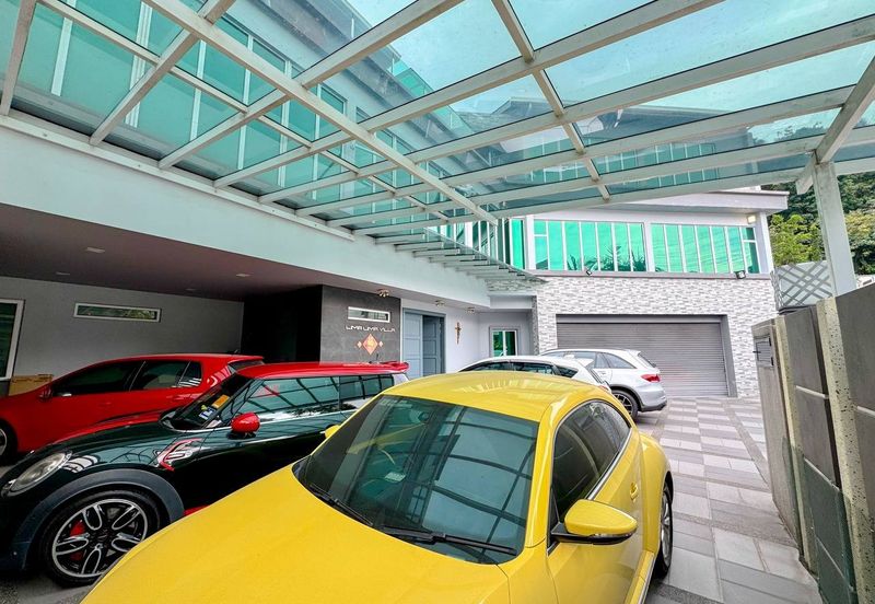 Rafflesia @ The Hill