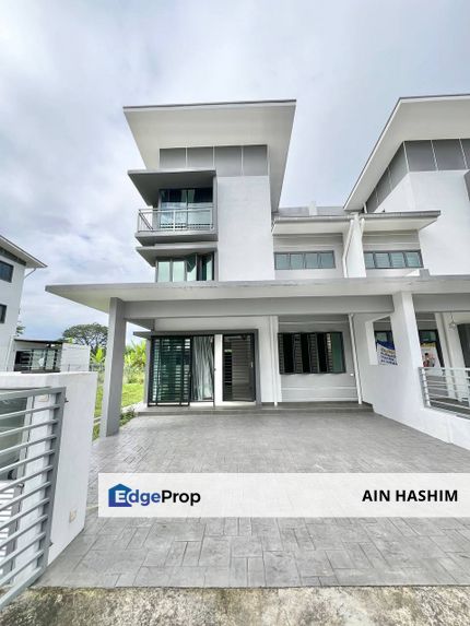 3 Storey Semi D, Taman Sentosa Damai, Kg Teras Jernang, Selangor, Kajang