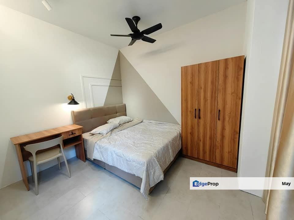 FULLY Furnished D'aman Crimson walking distance to MRT + Hotel Style Room for rent, Selangor, Ara Damansara