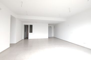 Newly Completed Edgewood Residences @ SkySanctuary Long Balcony For Sale