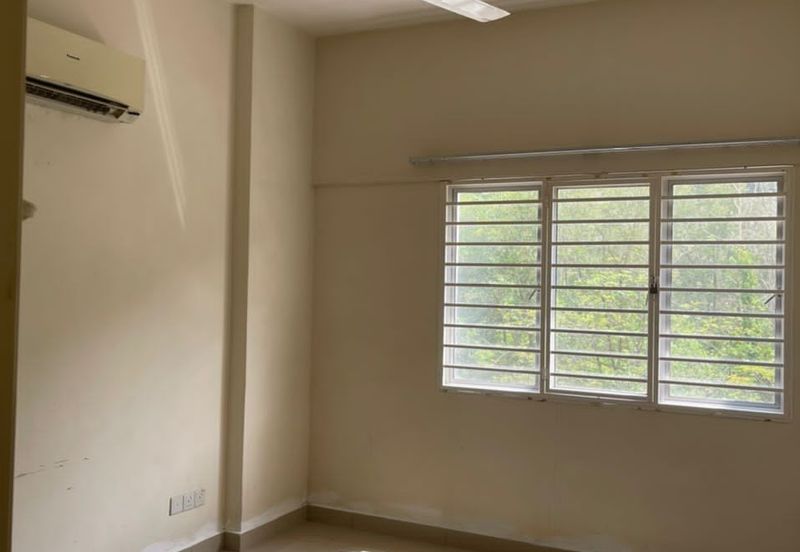 Tiara Hatamas Apartment