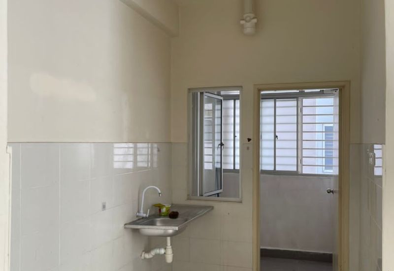 Tiara Hatamas Apartment