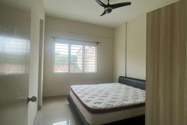 Tiara Hatamas Apartment