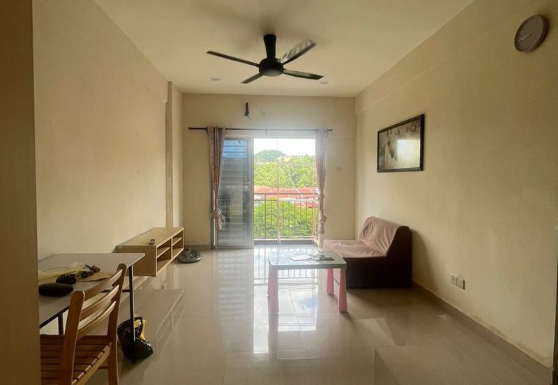 Tiara Hatamas Apartment