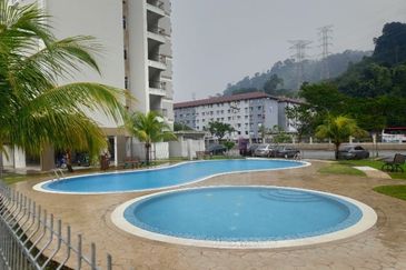 Tiara Hatamas Apartment