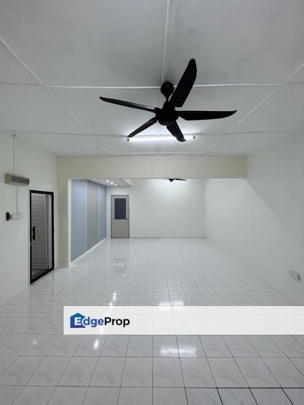 Level 1 Bukit Anggerik cheras Upstairs shop lot , Selangor, Cheras