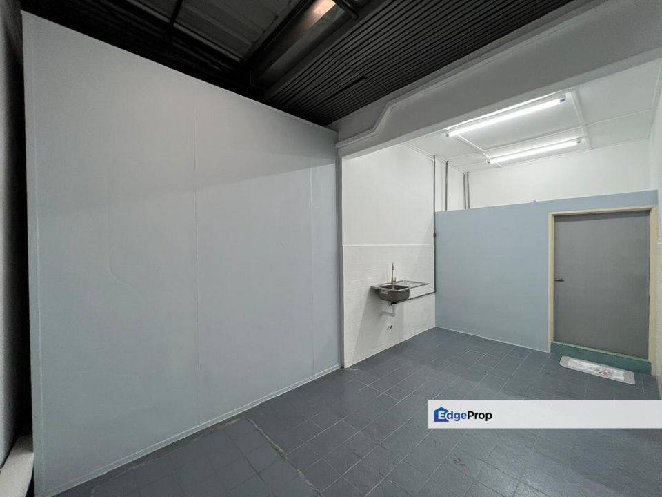 Level 1 Bukit Anggerik cheras Upstairs shop lot , Selangor, Cheras