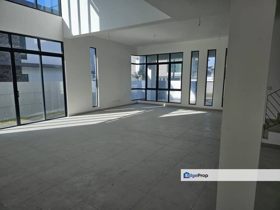 3 Storey Semi D Orchid Hill, Cheras Batu 9  5 Rooms 4 Baths, Selangor, Cheras