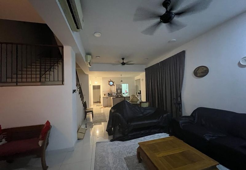 Parkfield Residences, Tropicana Heights