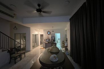 Parkfield Residences, Tropicana Heights