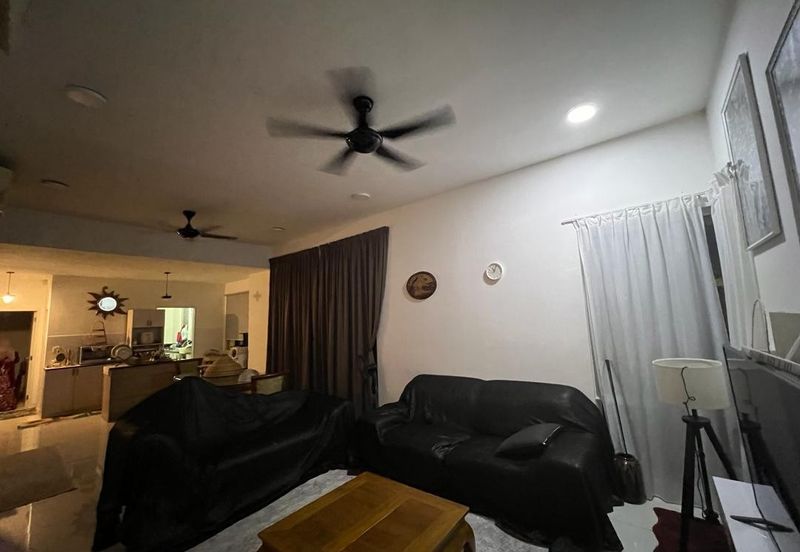 Parkfield Residences, Tropicana Heights