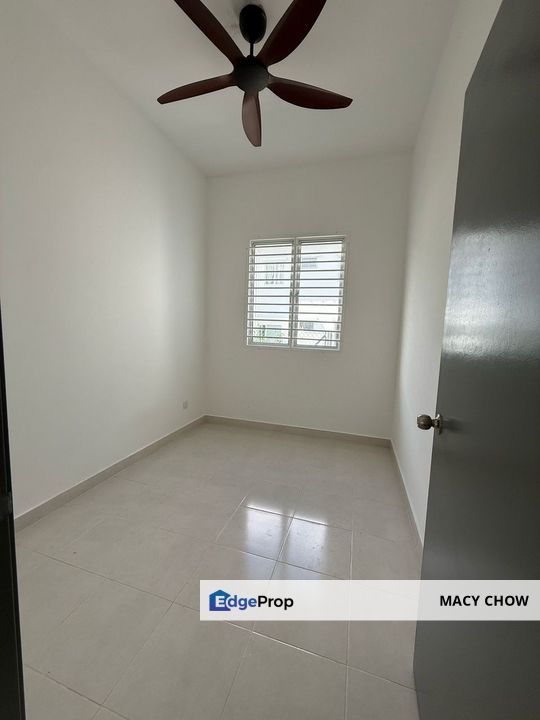 For Rent D'cendana @ Bdr tasik kesuma beranang, semenyih Partially Furnished , Selangor, Beranang