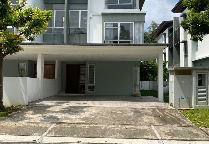 Parkfield Residences, Tropicana Heights