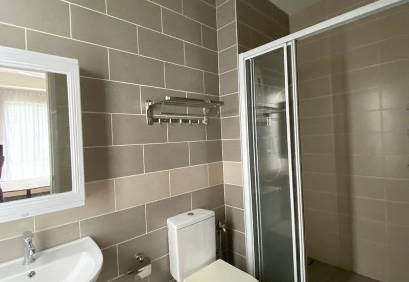 Parkfield Residences, Tropicana Heights