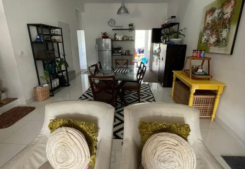 Parkfield Residences, Tropicana Heights