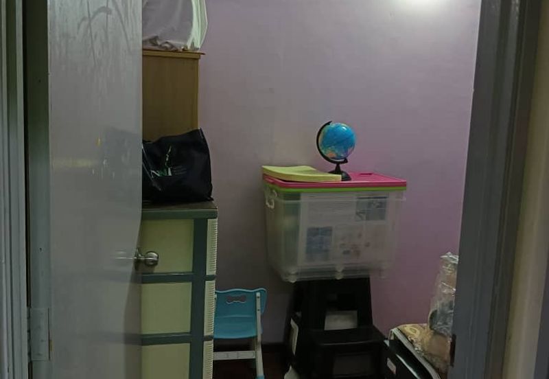 Tasik Heights Apartment