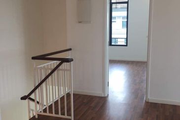 Cradleton @ Eco Majestic