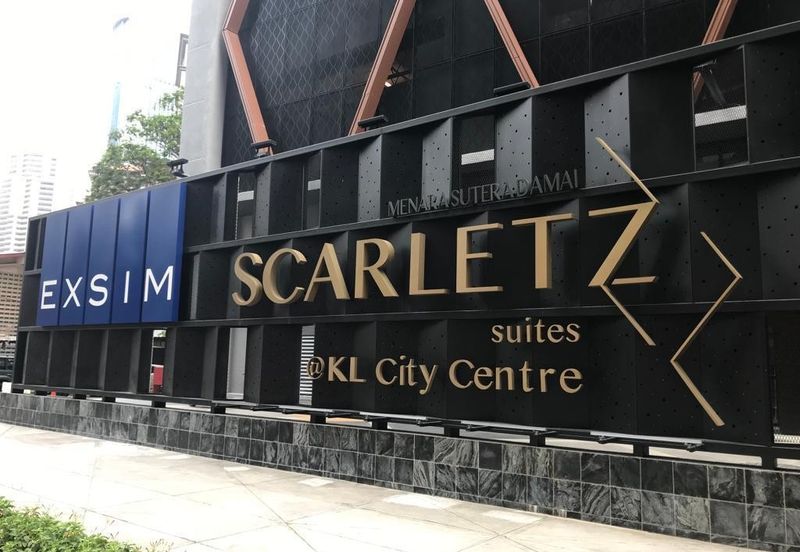 Scarletz Suites