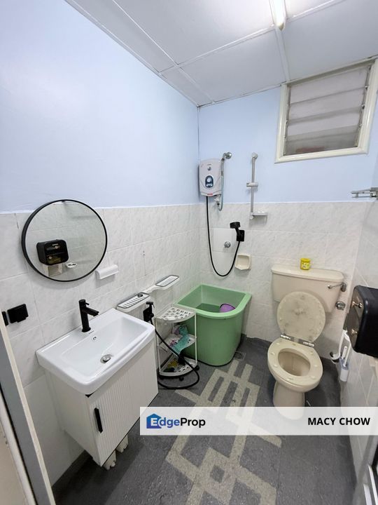 Green Acre Park Condo Partially Furnished , Selangor, Bandar Sungai Long