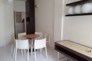 Vista Hatamas Apartment