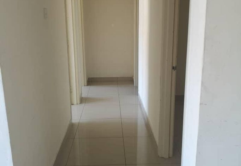 Tiara Hatamas Apartment