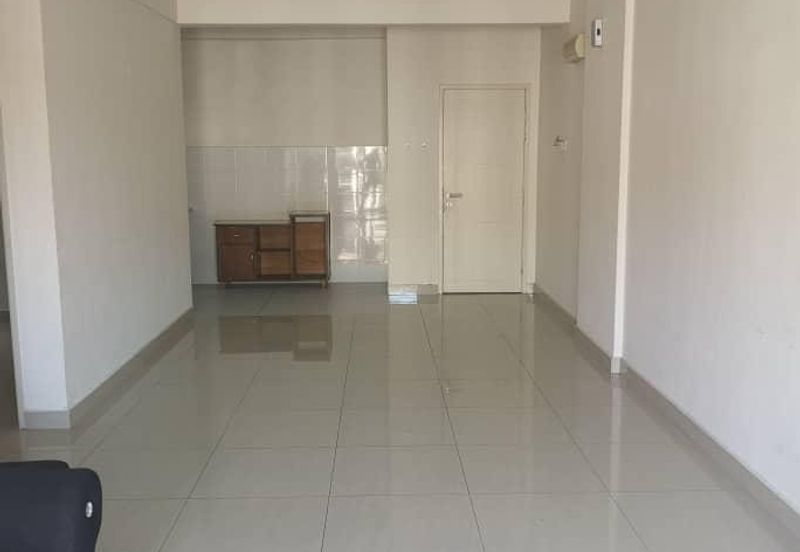 Tiara Hatamas Apartment