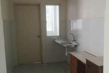 Tiara Hatamas Apartment