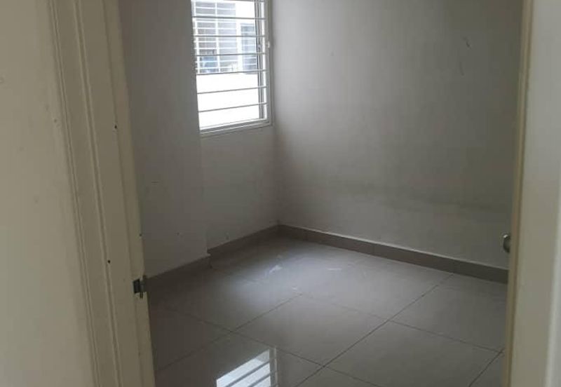 Tiara Hatamas Apartment