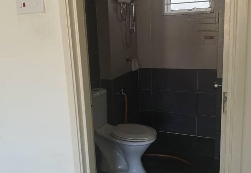 Tiara Hatamas Apartment