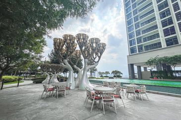 28 Boulevard (28 BLVD)