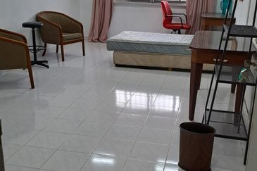 2sty Taman Tayton cheras Connaught 