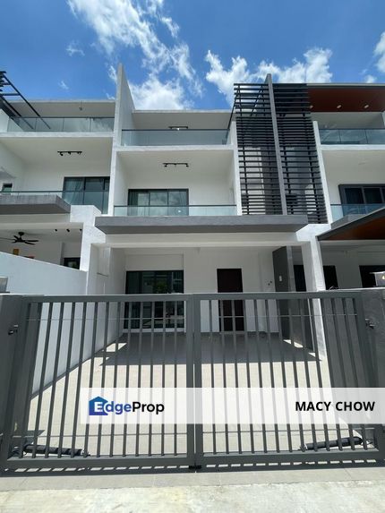 3 Storey Orchid Hills Residensi Bukit Orkid Batu 9, Selangor, Cheras