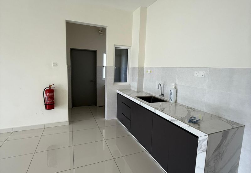 Imperial Hatamas Condominium