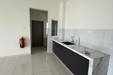 Imperial Hatamas Condominium