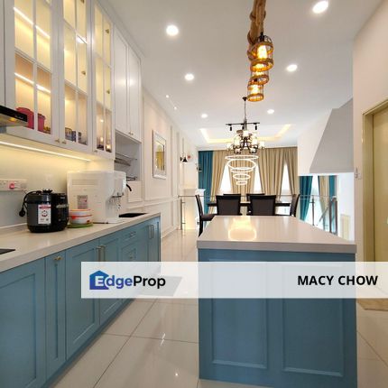 3sty House Tiara South semenyih fully furnished , Selangor, Semenyih