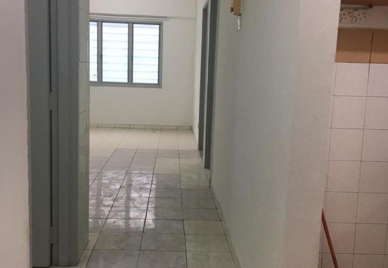 Sri Rakyat Apartment