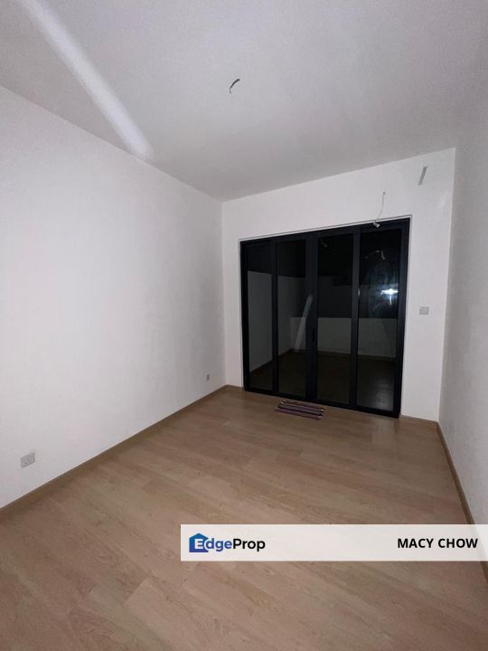 Townvilla diamond city Town house upper unit , Selangor, Semenyih