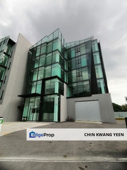 4.5 Storey Brand New Semi D Factory Glenmarie Shah Alam, Selangor, Shah Alam