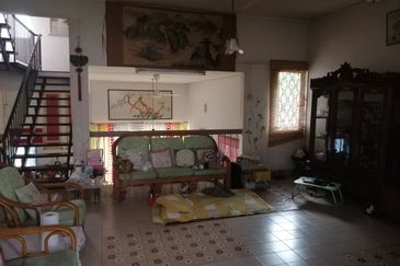 3 Storeys Bungalow Taman OUG KL