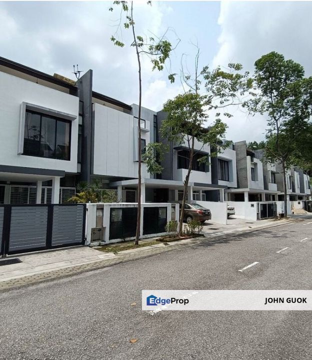 Bluconstellation, Bluwater Estate at The Mines, Seri Kembangan ... below market value with renovated unit, Selangor, Seri Kembangan