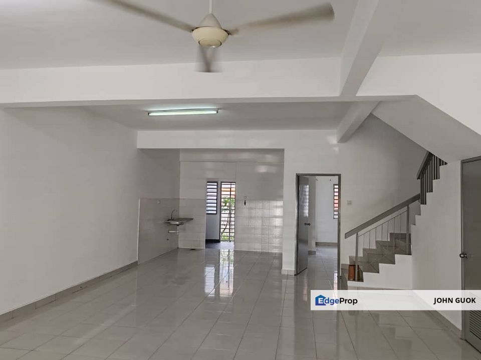 2 Storeys Aman Putri, Jln Aman Suria U17 Sungai Buloh, Selangor, Sungai Buloh